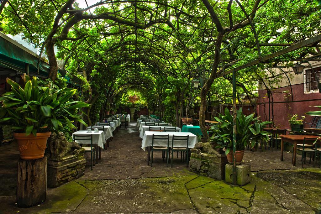 Antica Locanda Montin Hotel Venetië Buitenkant foto